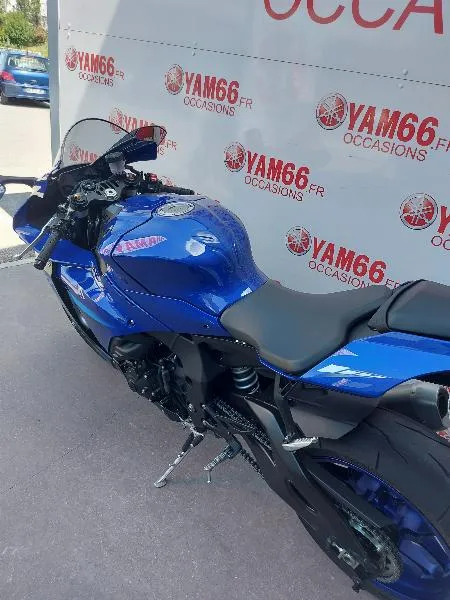 YZF 1000 R1
