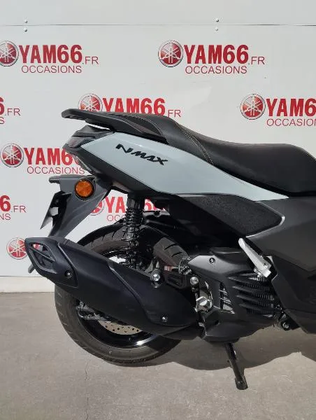 NMAX 125 TECH MAX