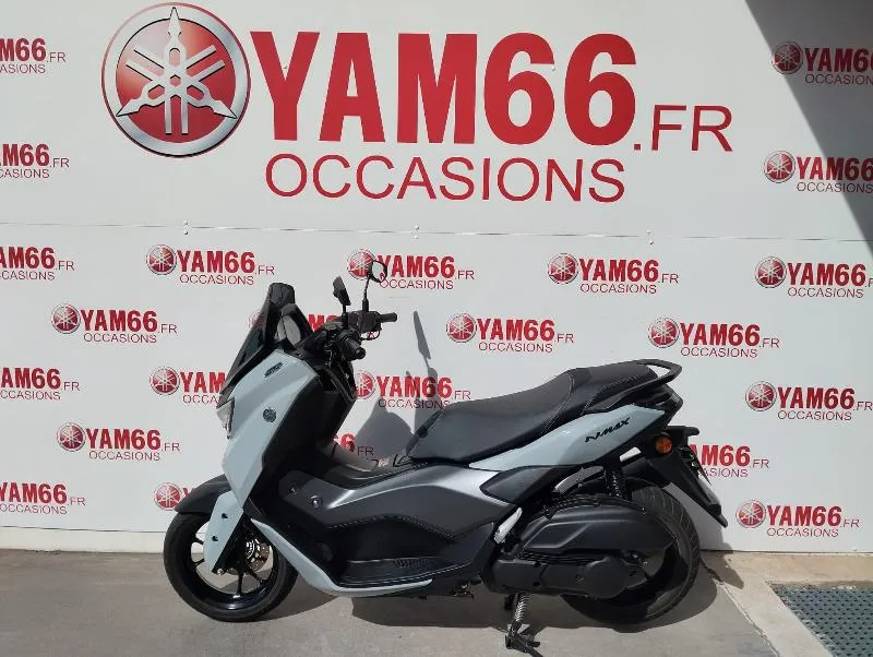 NMAX 125 TECH MAX