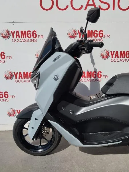 NMAX 125 TECH MAX