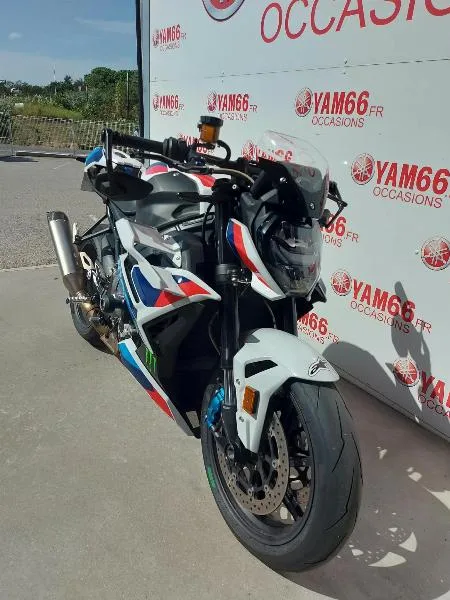 M 1000 R