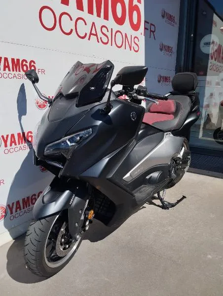 XP TMAX 560
