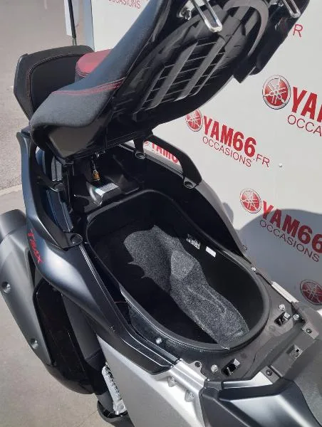 XP TMAX 560