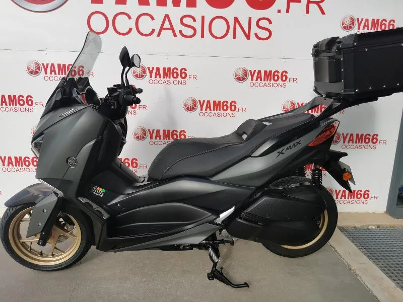 XMAX 300 Tech Max