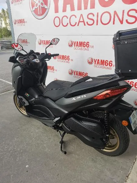 XMAX 300 Tech Max