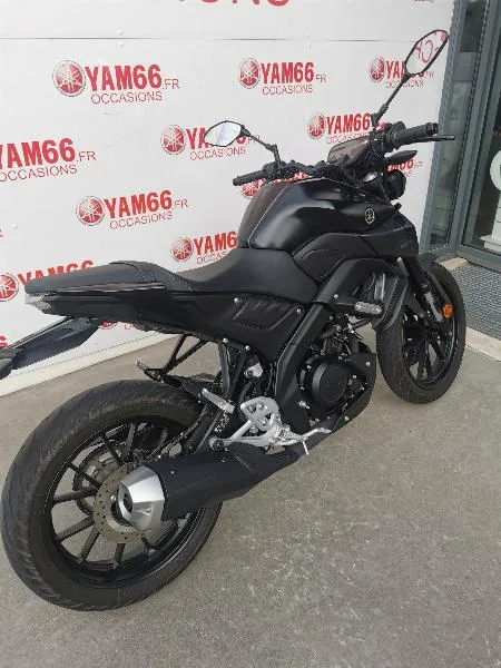 MT125 ABS