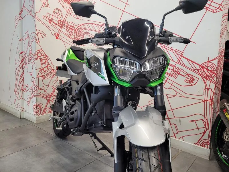 Ze1
