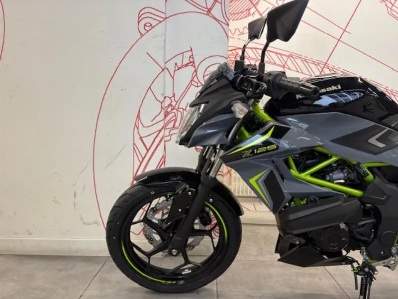 z 125