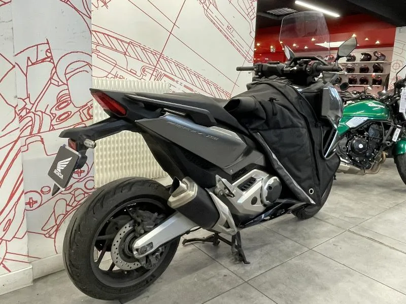 NSS FORZA 750