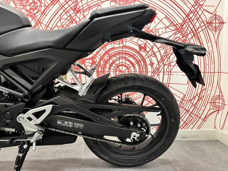 CB 125