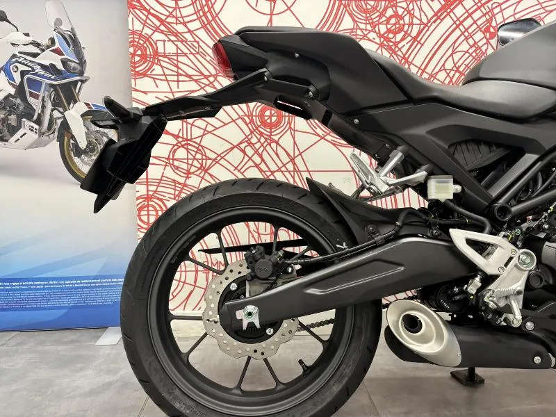 CB 125