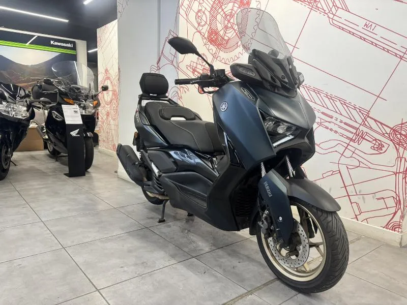 XMAX 125
