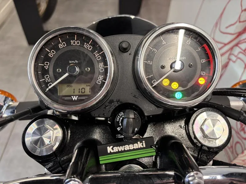 W 800