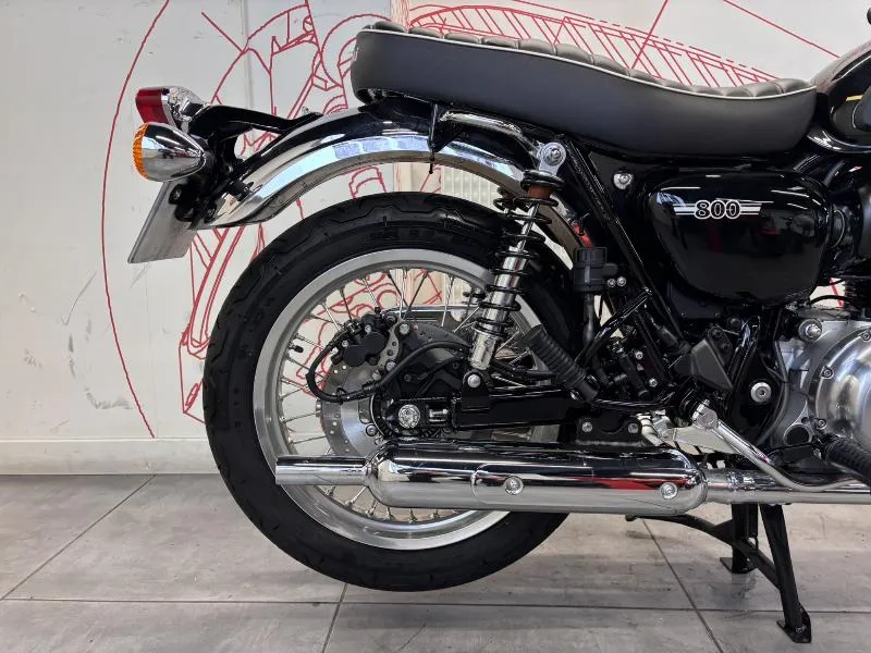 W 800