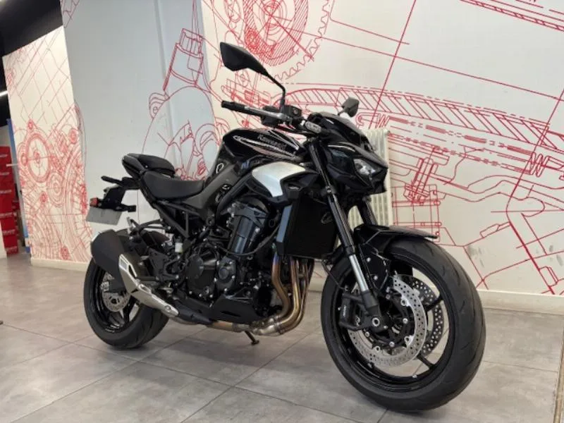 Z 900