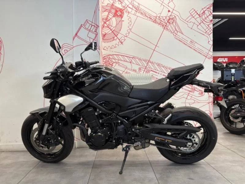 Z 900
