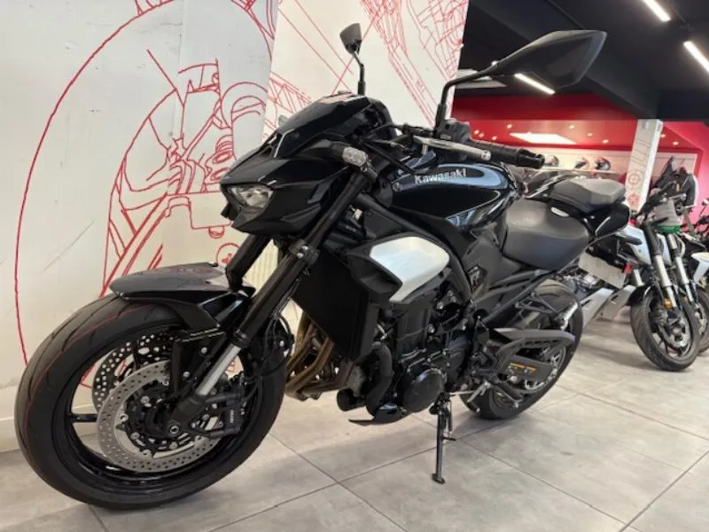 Z 900