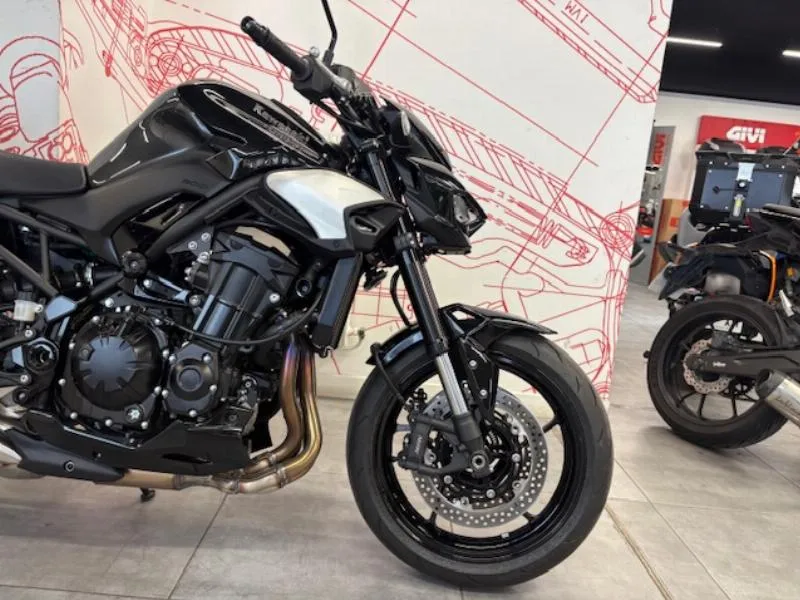 Z 900