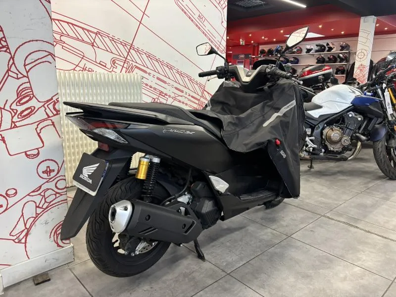 PCX 125