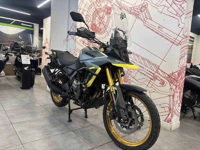 DL VSTROM 800DE