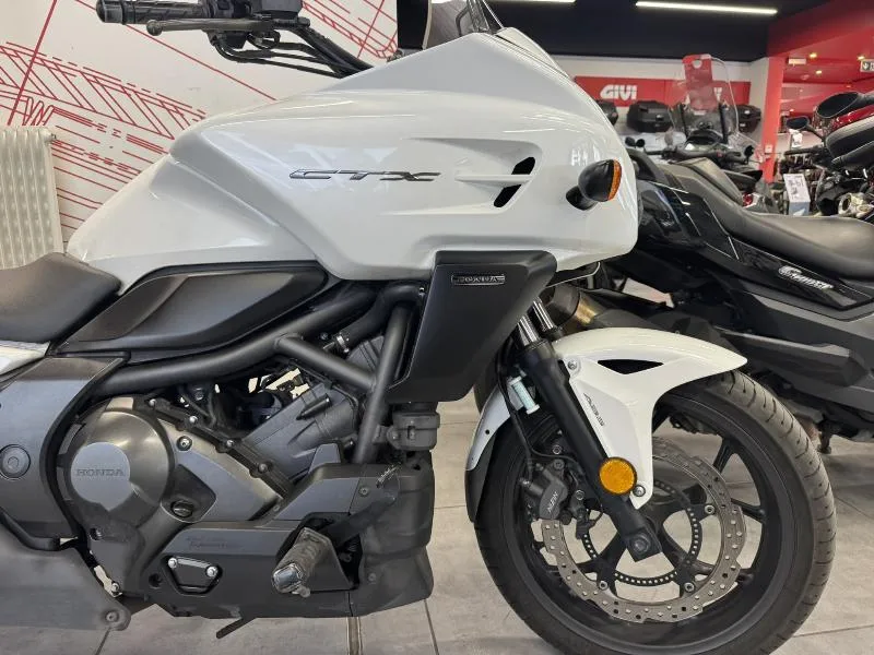 CTX 700 N