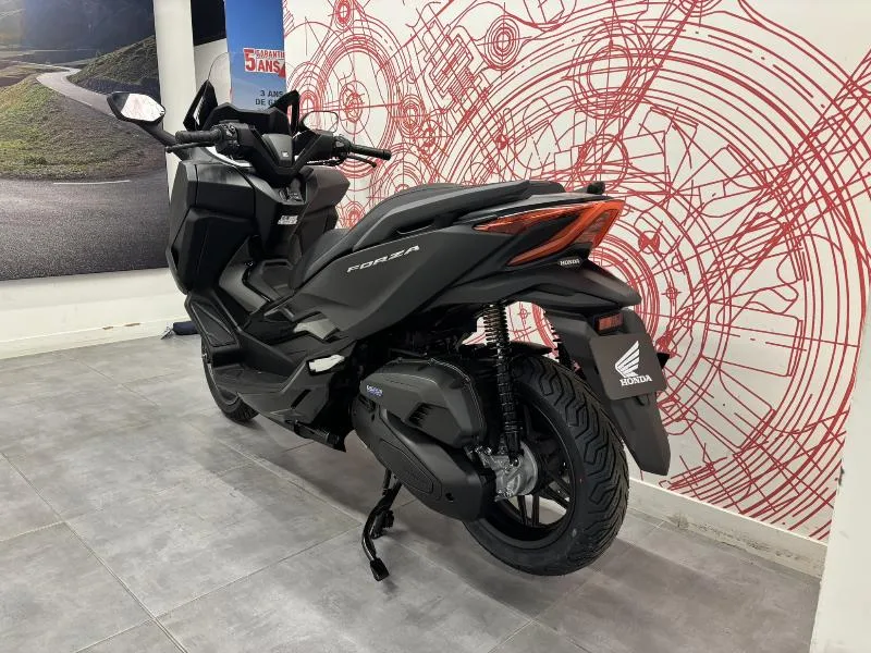 NSS FORZA 125