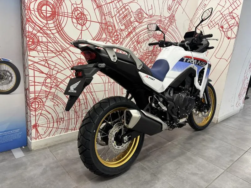 TRANSALP 750