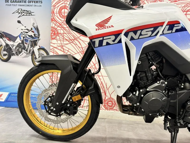 TRANSALP 750