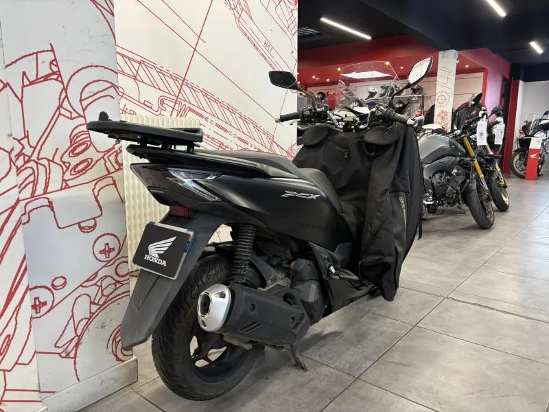 PCX 125