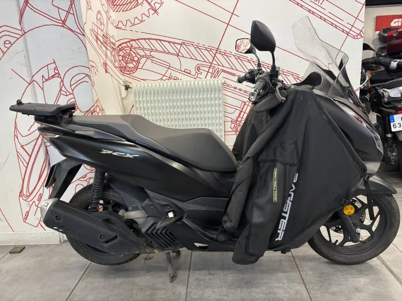 PCX 125