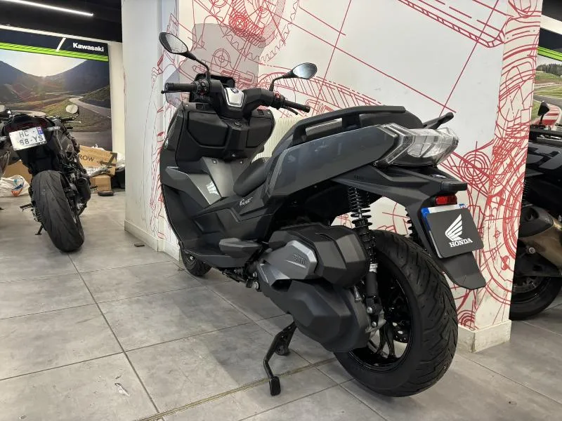 C 400 GT