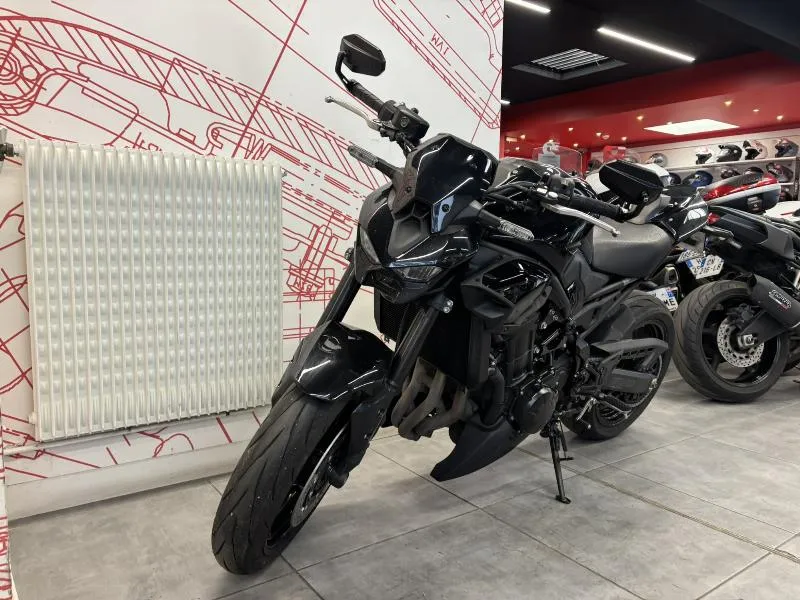 Z 900