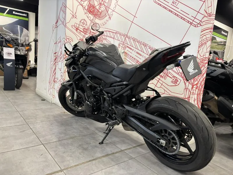Z 900