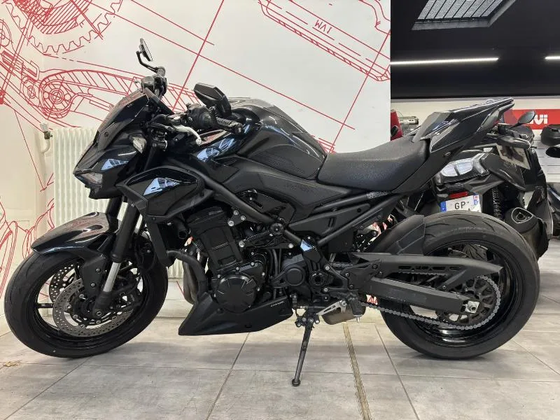 Z 900