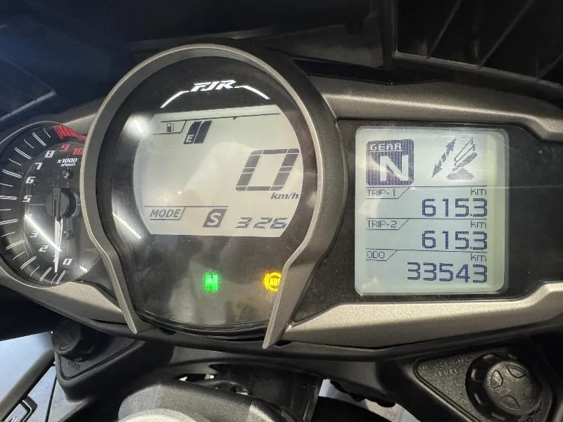 FJR 1300 AE