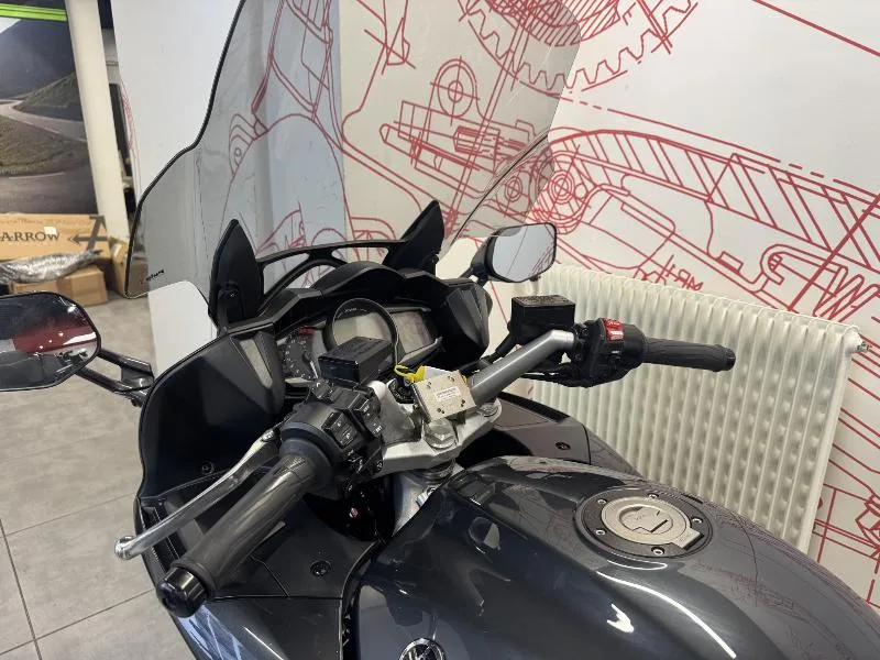 FJR 1300 AE