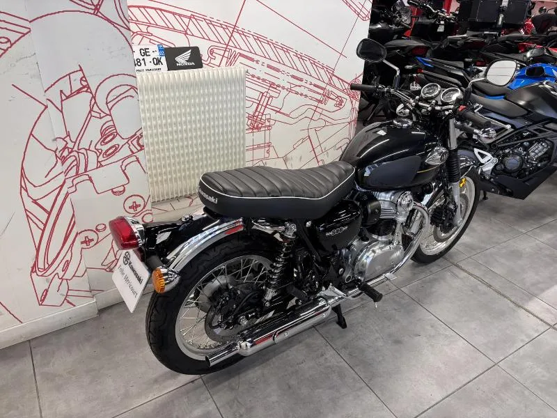 W 800
