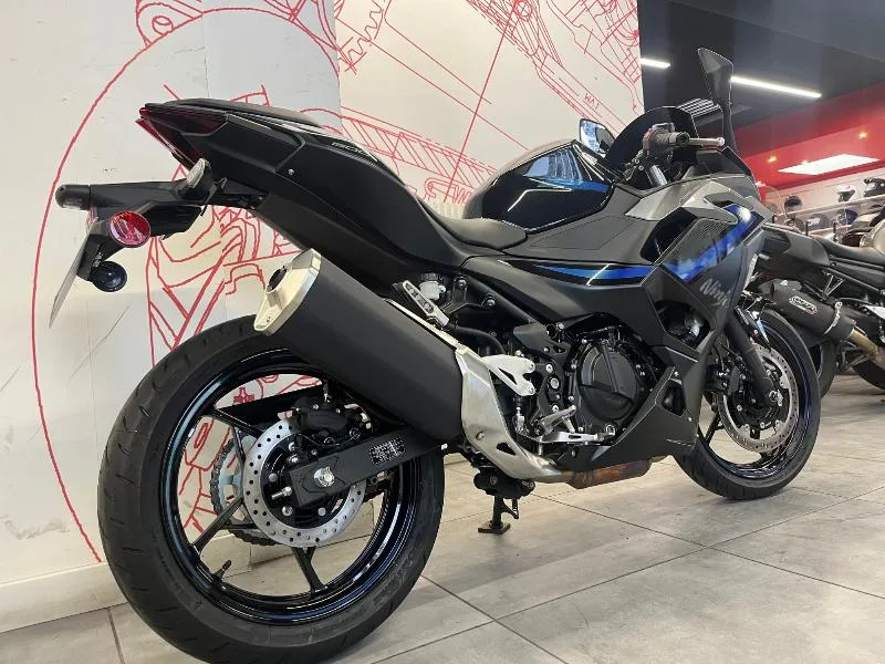 Ninja 500 SE