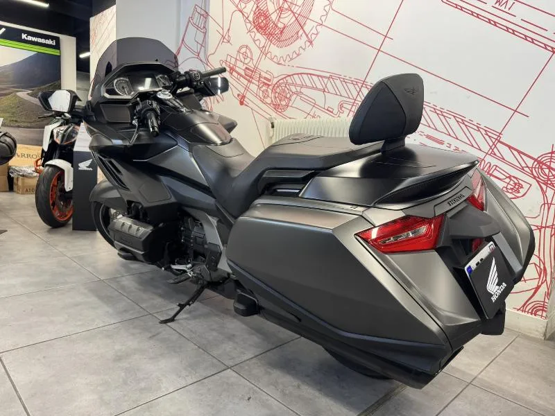 GOLDWING 1800 BAGGER