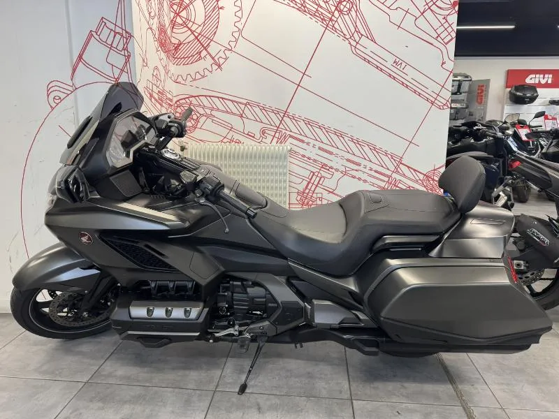 GOLDWING 1800 BAGGER