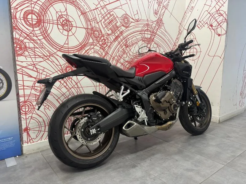 CB 650 R