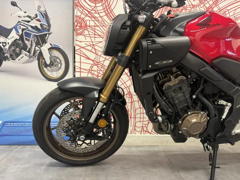 CB 650 R
