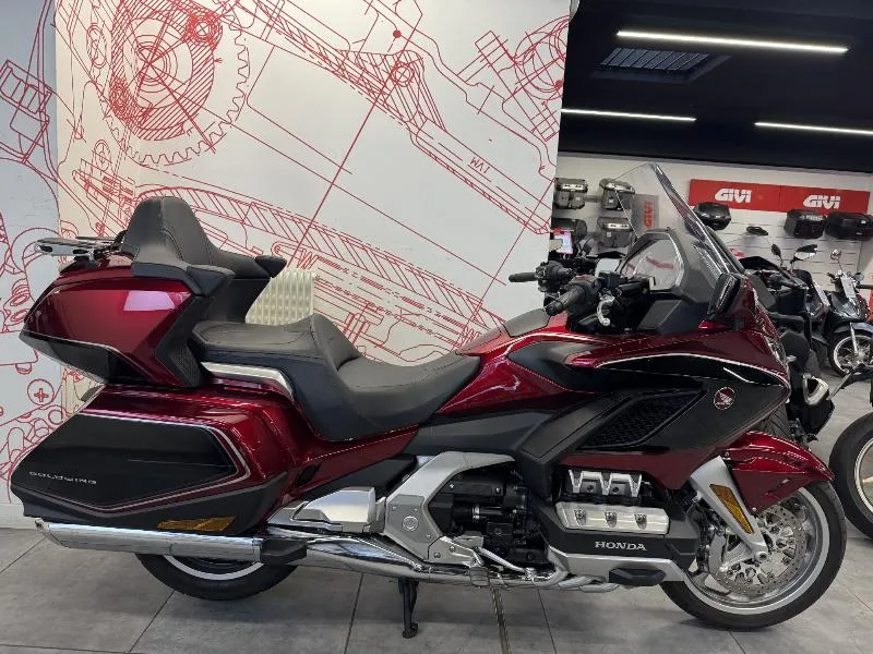 GL1800 GOLDWING