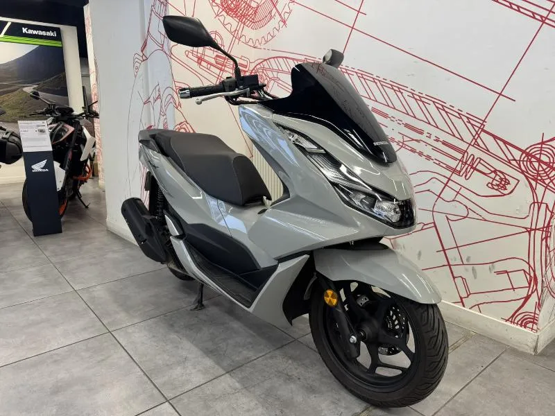 PCX 125