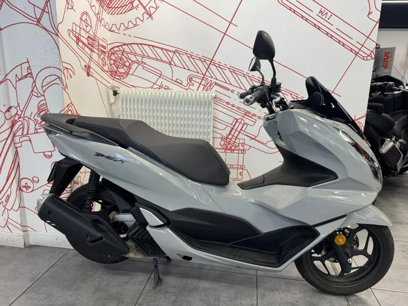 PCX 125