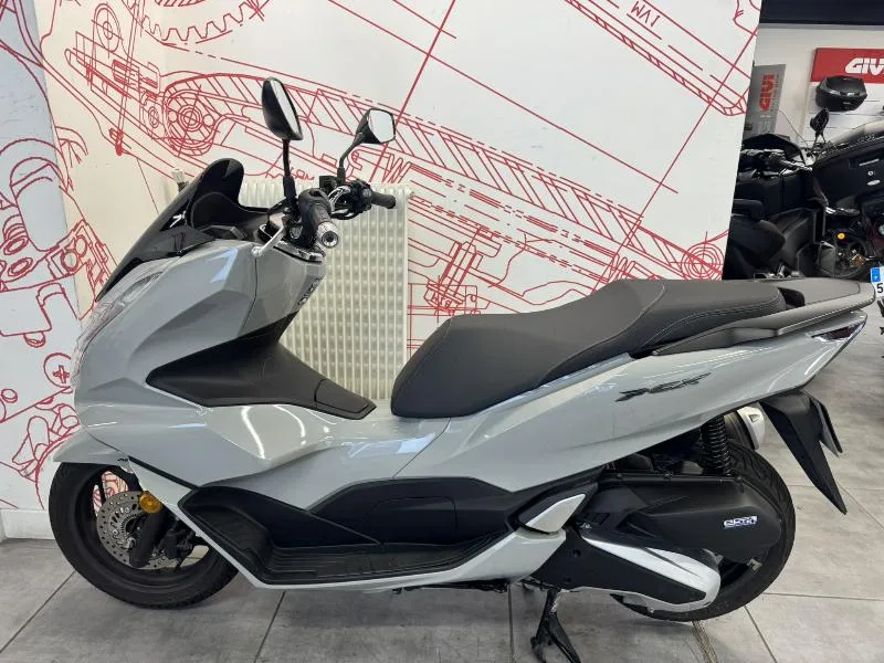PCX 125