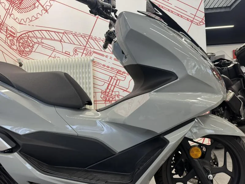PCX 125