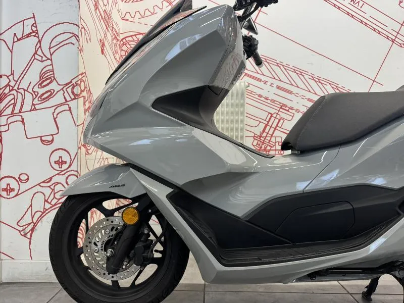 PCX 125
