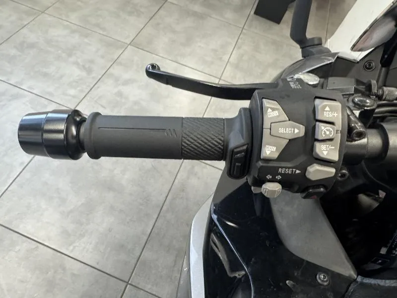 NINJA 1000 SX