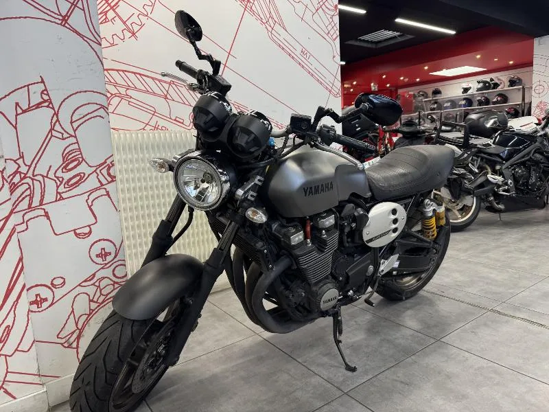 XJR 1300